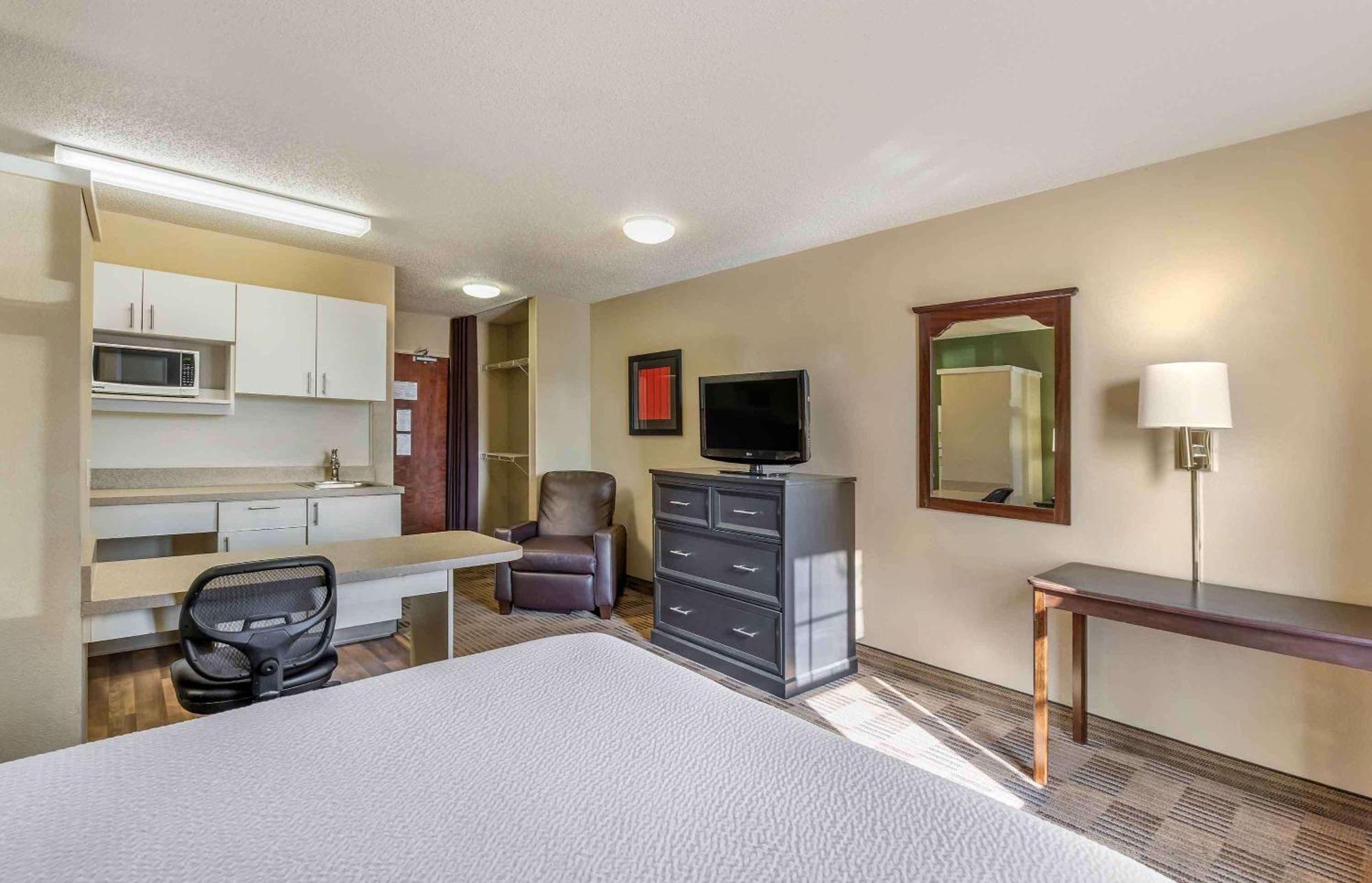 Extended Stay America Select Suites - Chicago - Downers Grove Ngoại thất bức ảnh
