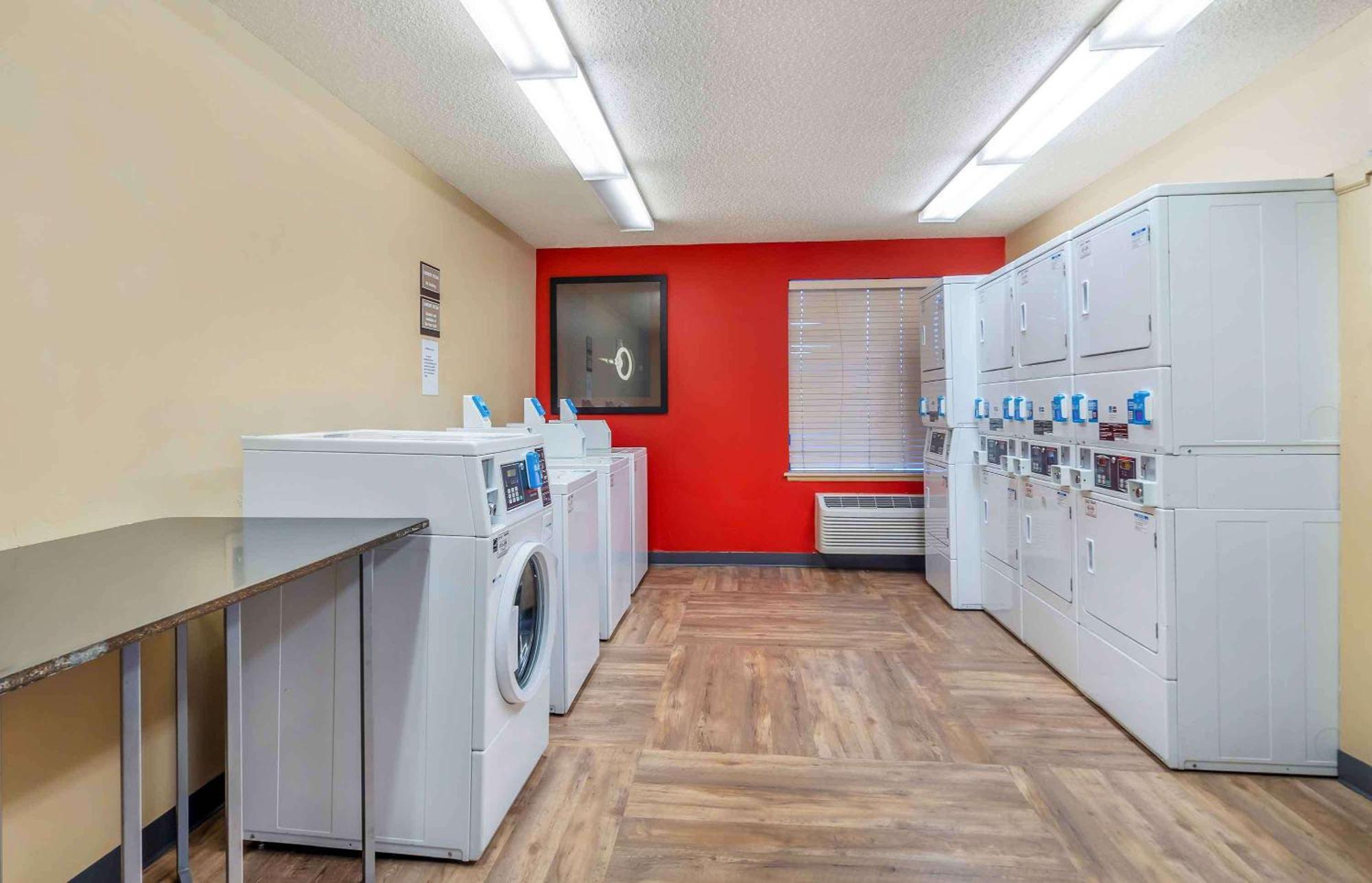 Extended Stay America Select Suites - Chicago - Downers Grove Ngoại thất bức ảnh